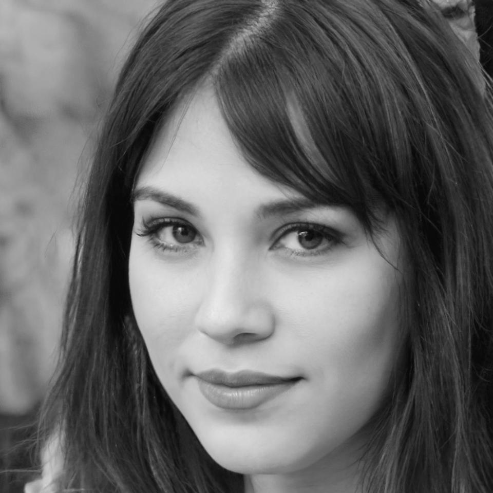 Ritratto professionale di Ludovica Tamburrini